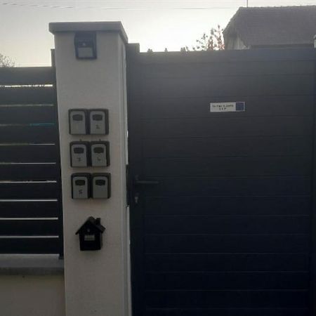Love Room Douceur Tremblay-en-France Exterior foto