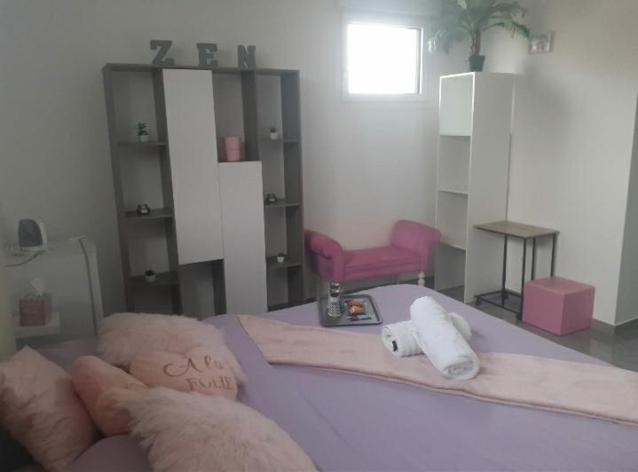 Love Room Douceur Tremblay-en-France Exterior foto