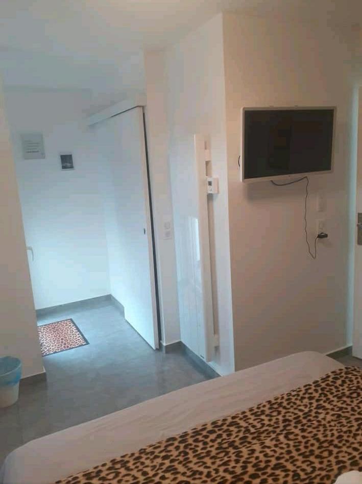 Love Room Douceur Tremblay-en-France Exterior foto